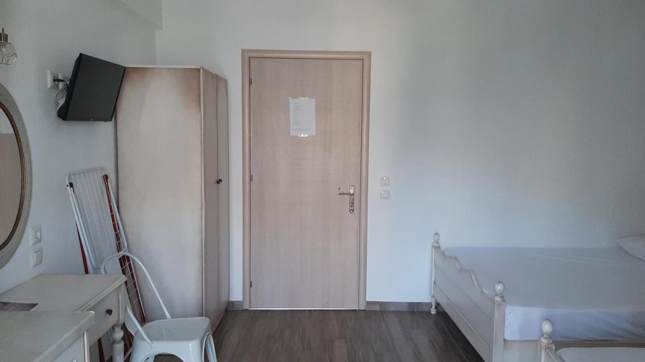 U Jacka Appartement Néoi Póroi Buitenkant foto
